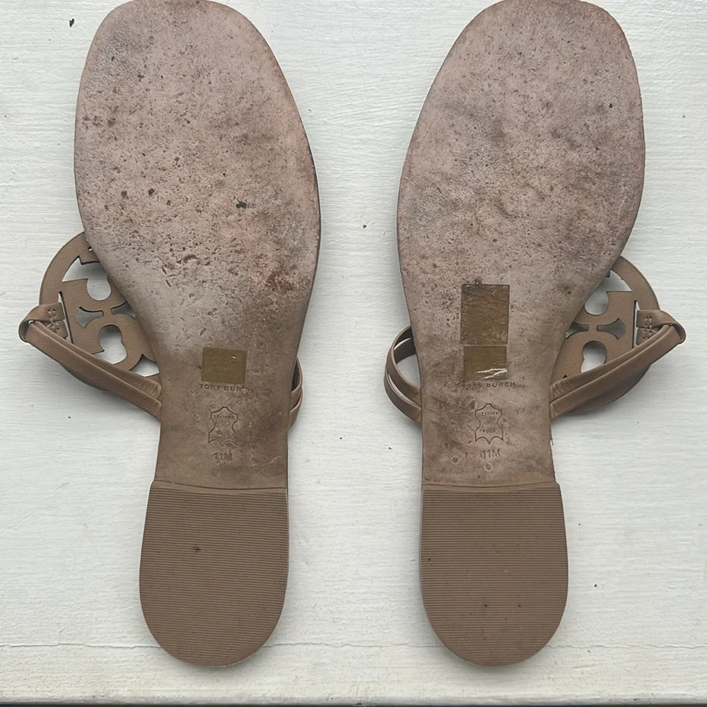 VGUC Tory Burch Tan Miller Logo Thong Sandals Size 11